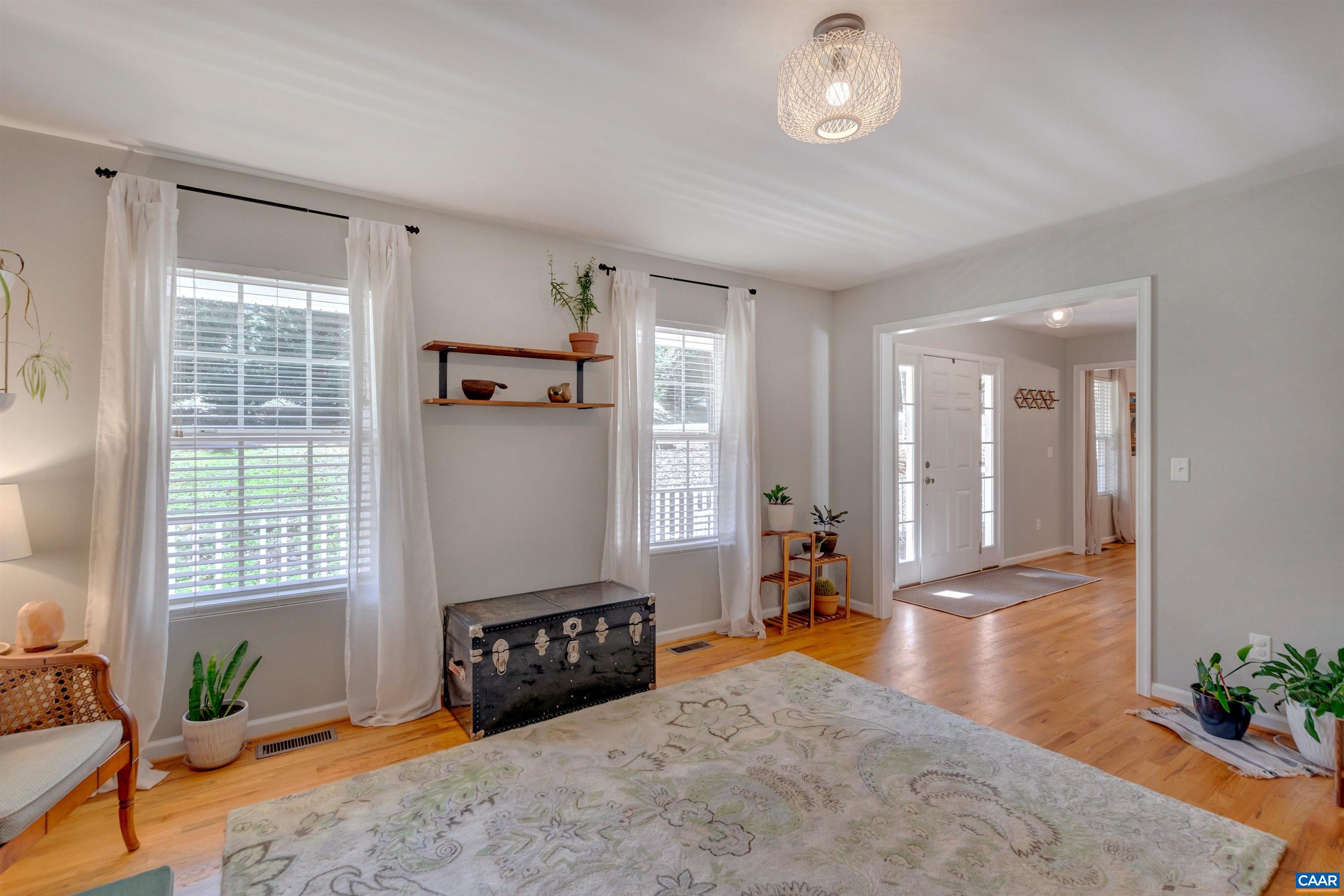 27 East Point Road Palmyra, VA 22963 - Photo 17 of 62