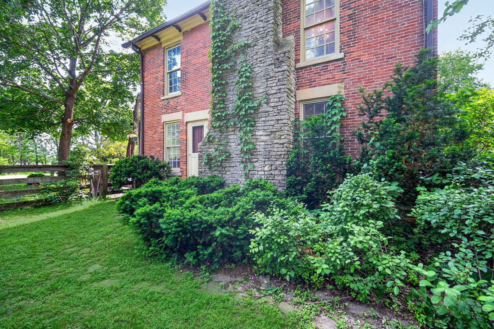 36W927 Red Gate Road St. Charles, IL 60175 - Photo 35 of 47