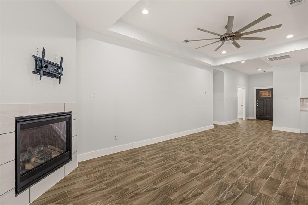 3807 Winding Road Arlington, TX 76016 - Photo 7 of 29 Gallery Image 7