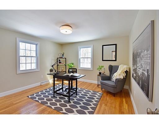 24 Hitchinpost Road Chelmsford, MA 01824 - Photo 12 of 27