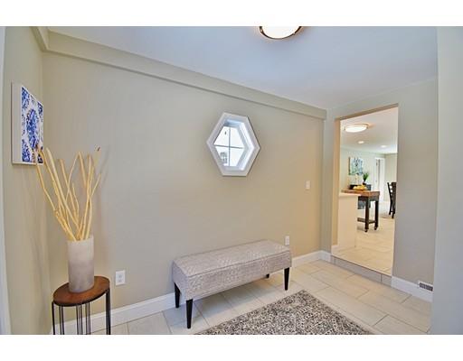 24 Hitchinpost Road Chelmsford, MA 01824 - Photo 9 of 27
