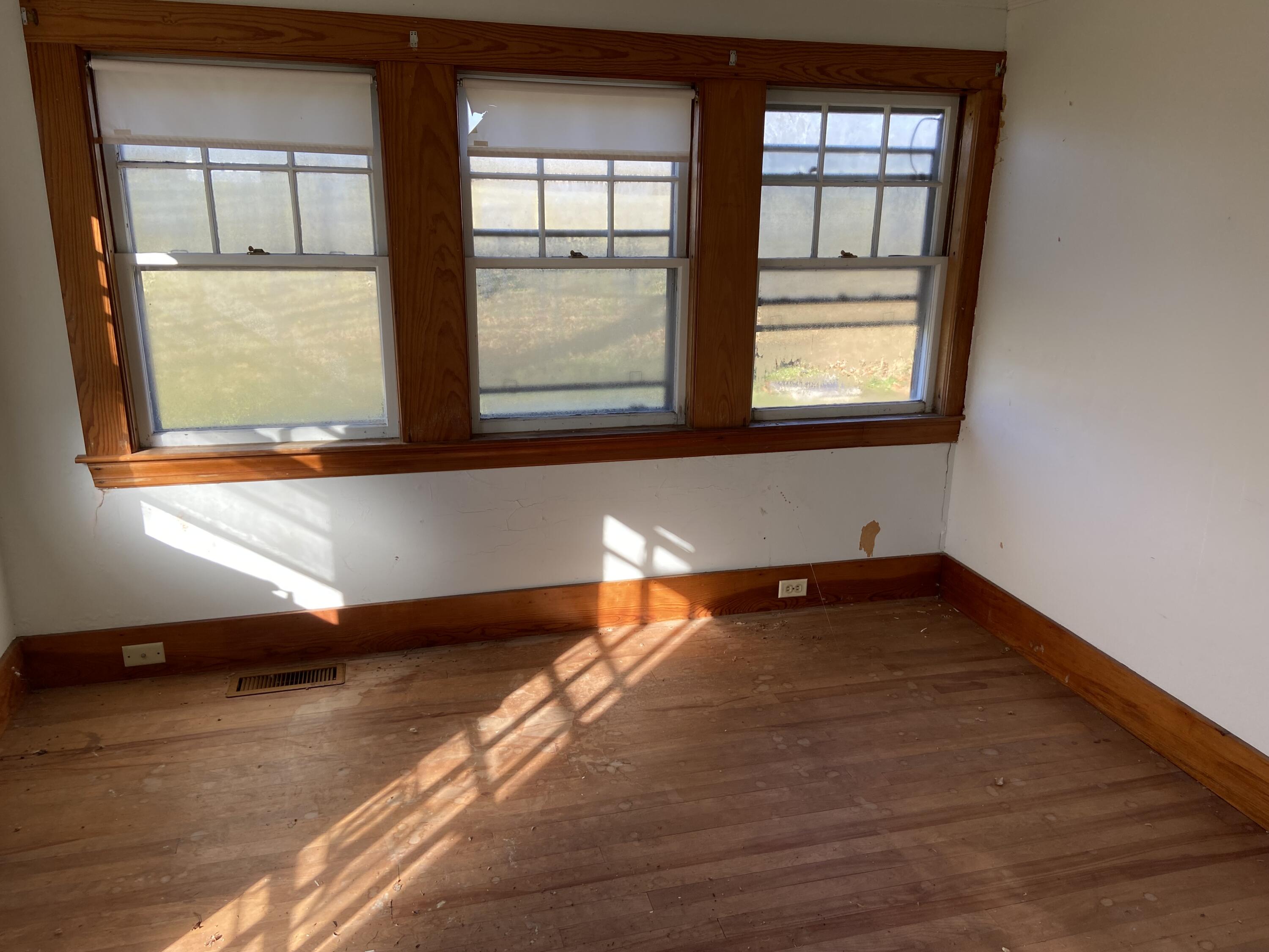 254 Dodge Road Edgecomb, ME 04556 - Photo 8 of 17 IMG-0099