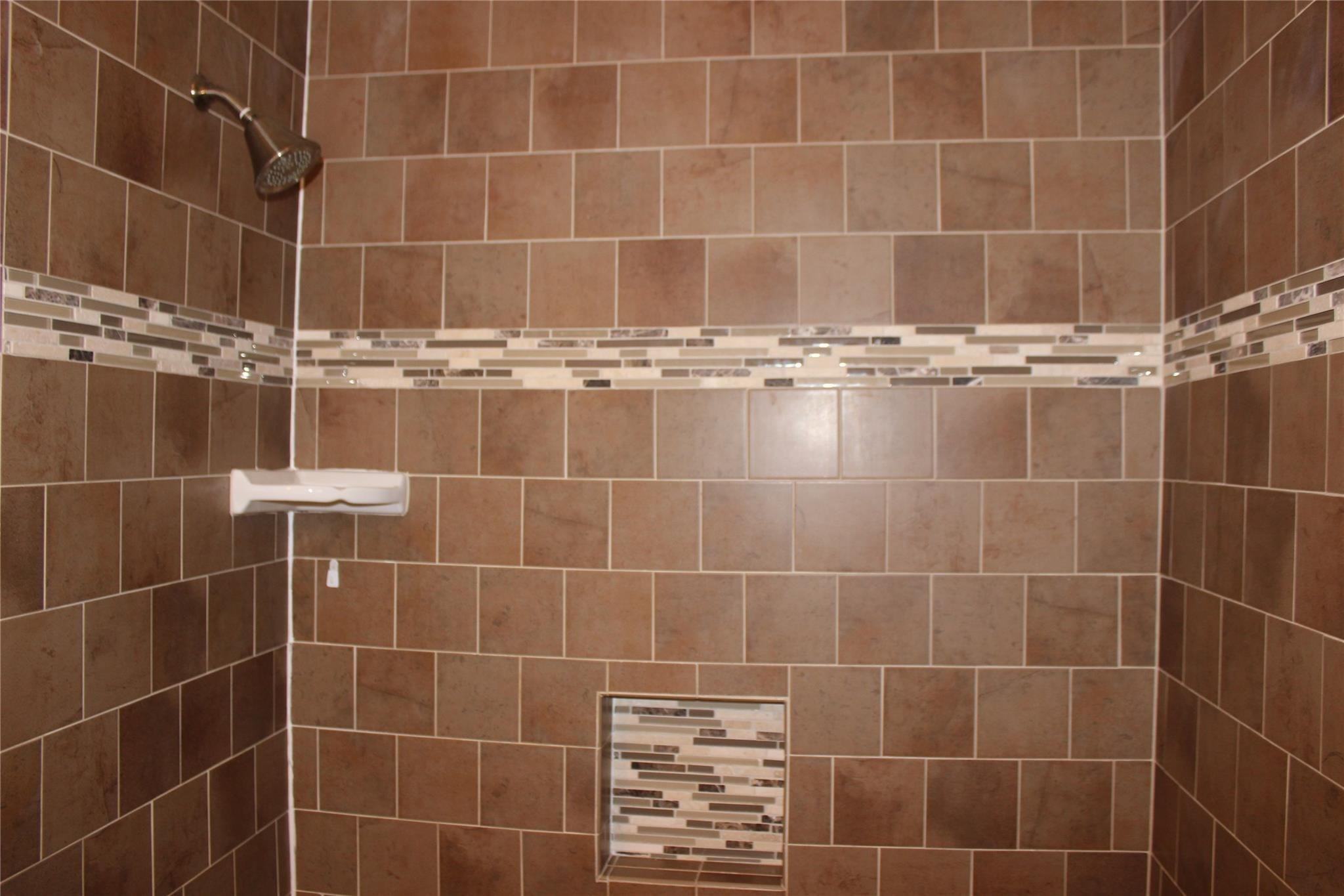 10301 Ivyridge Road Houston, TX 77043 - Photo 22 of 23 Primary shower