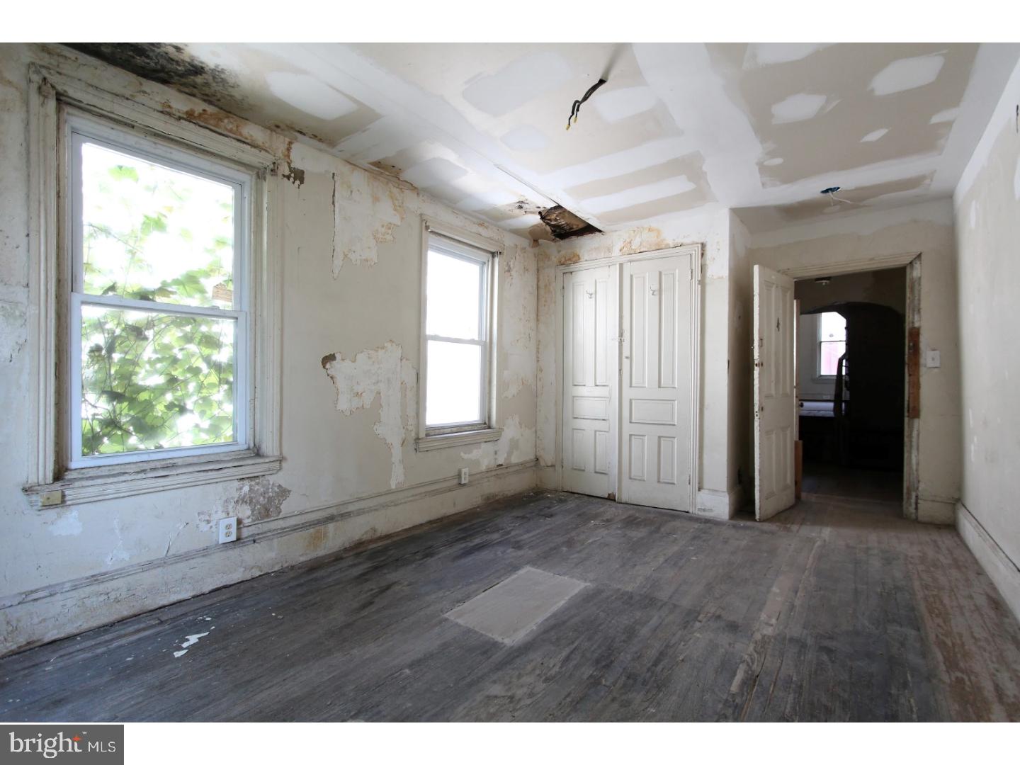 1824 Master Street Philadelphia, PA 19121 - Photo 16 of 19
