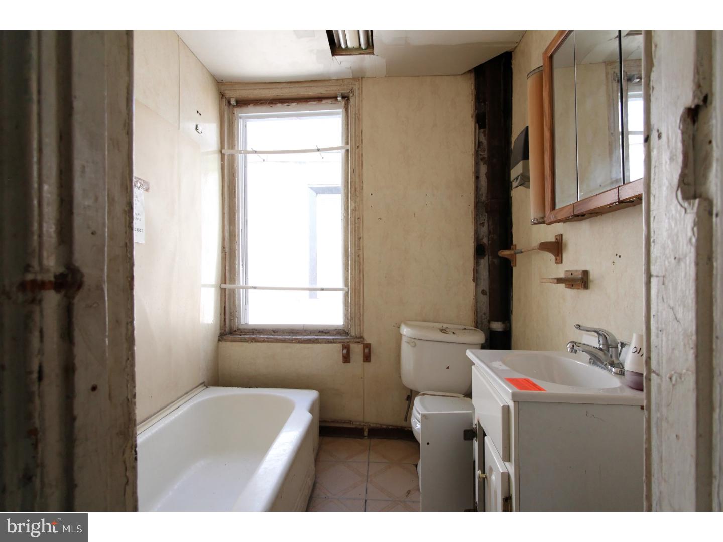 1824 Master Street Philadelphia, PA 19121 - Photo 10 of 19
