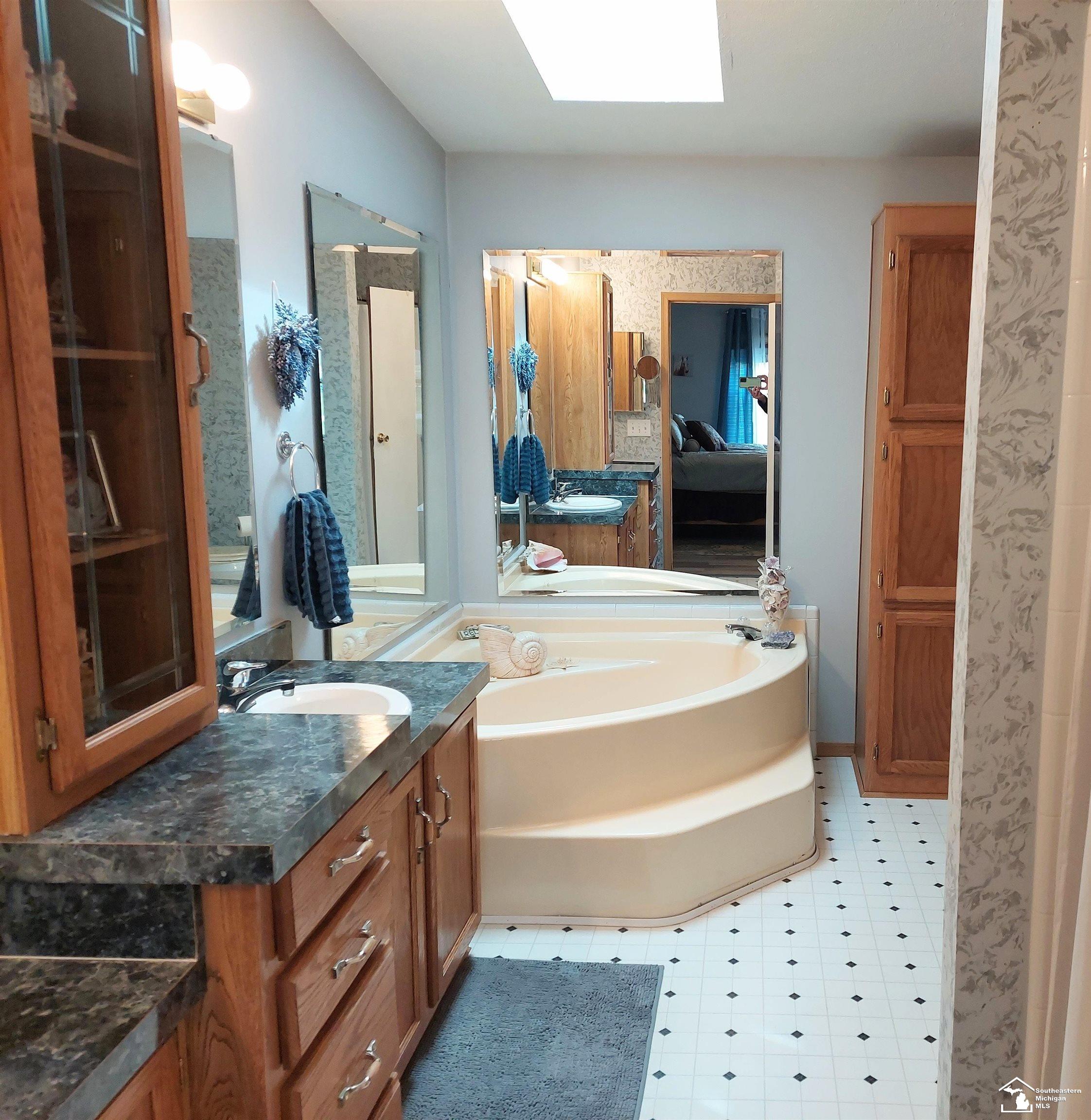3155 Swartz Road La Salle, MI 48145 - Photo 11 of 25 50106427-10.JPG