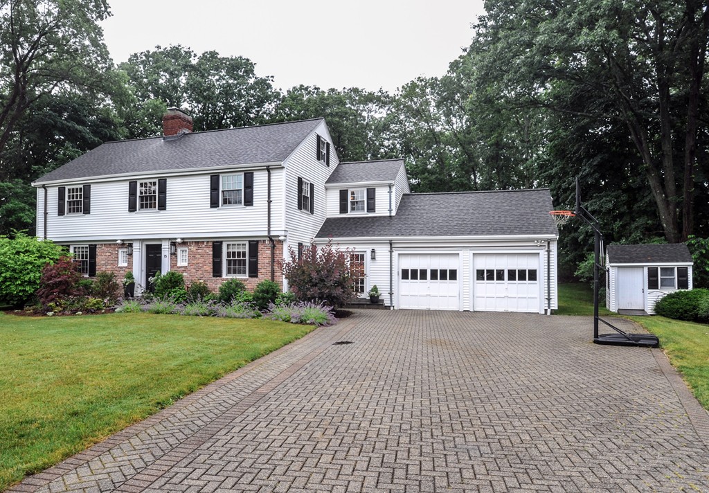 15 Mountview Road Wellesley, MA 02481 - Photo 1 of 1