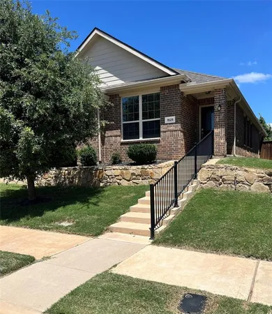 $280,000 | 1525 Acmite Avenue, Cross Roads, TX 76227