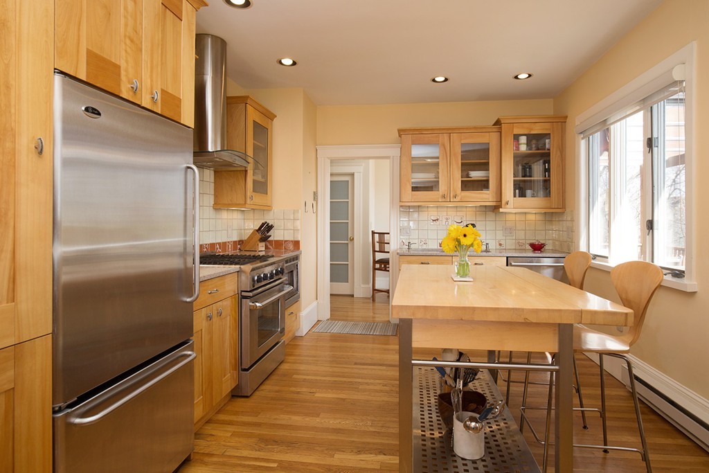 46 Gardner Road, Unit 2 Brookline, MA 02445 - Photo 5 of 15