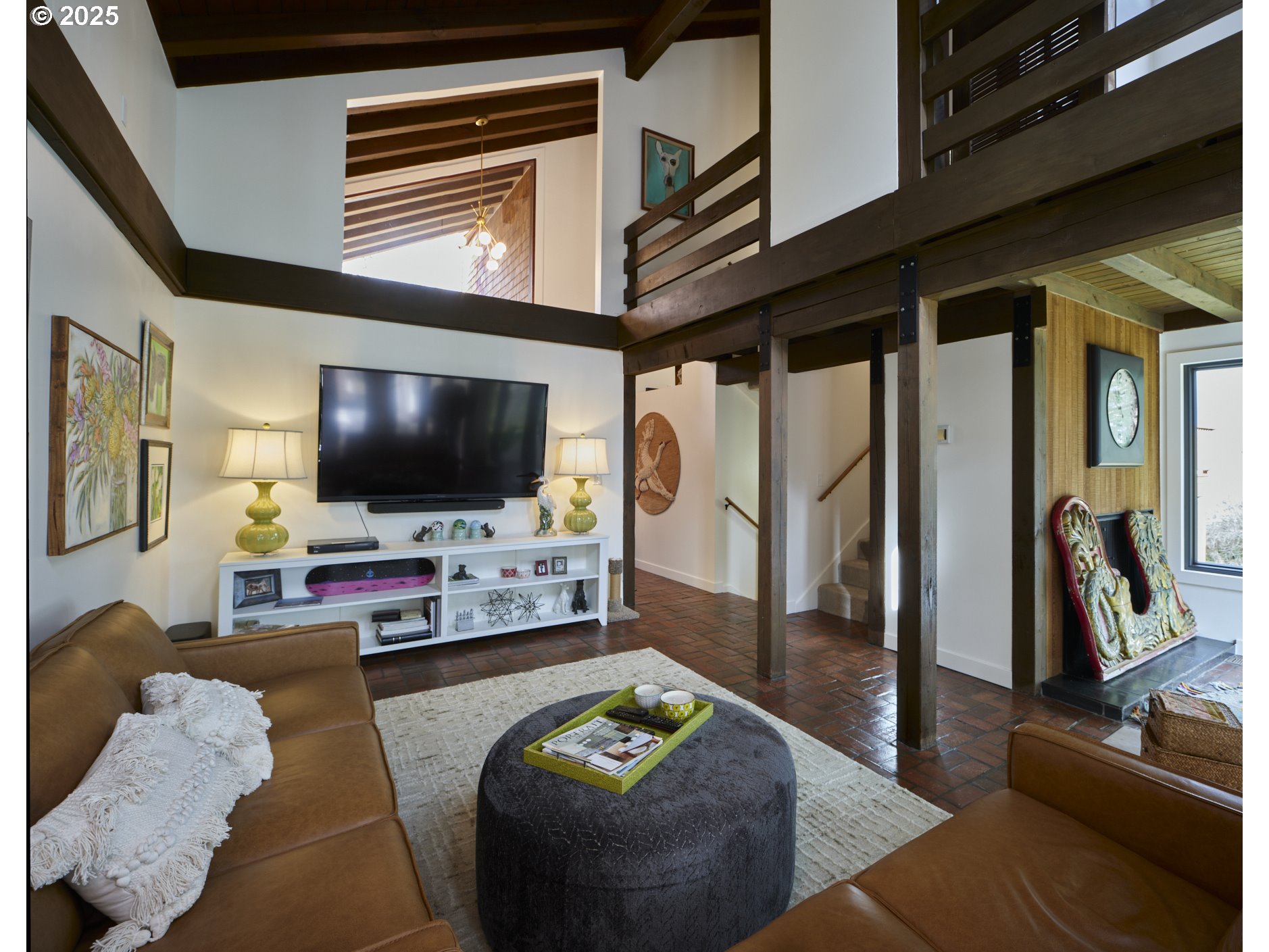289 Classe Road Toledo, WA 98591 - Photo 11 of 48 a living room with furniture and a flat screen tv