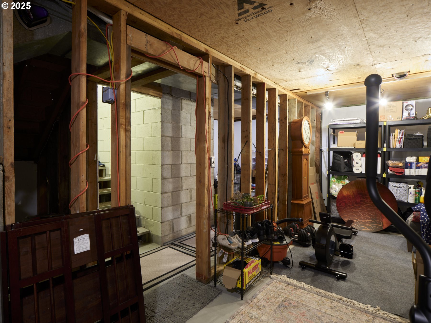 289 Classe Road Toledo, WA 98591 - Photo 34 of 48 a view of a room with gym equipment