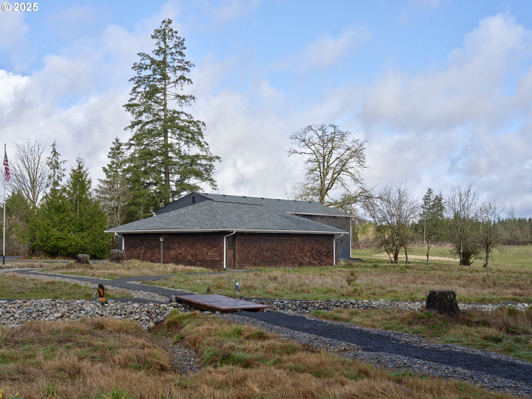 289 Classe Road Toledo, WA 98591 - Photo 42 of 48 a front view of a house with a yard