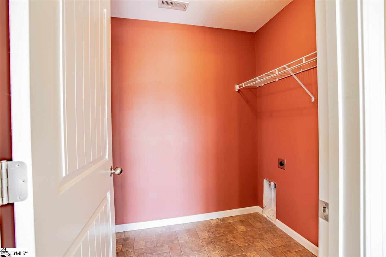 225 Sleepy River Road Simpsonville, SC 29681 - Photo 13 of 26 Gallery Image 13