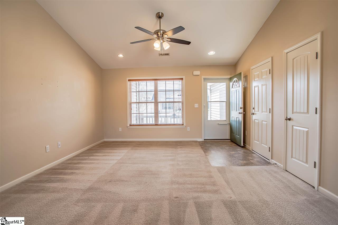 225 Sleepy River Road Simpsonville, SC 29681 - Photo 6 of 26 Gallery Image 6