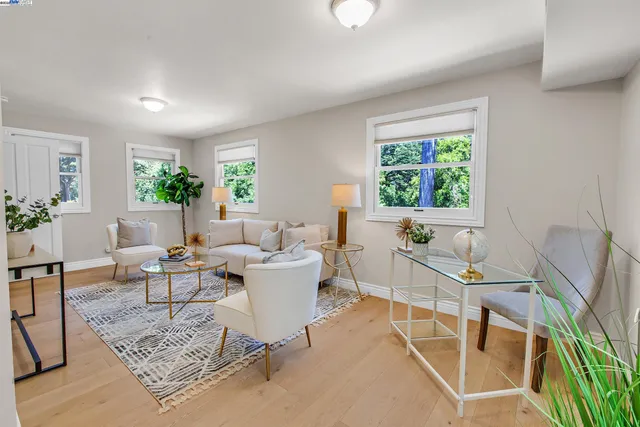 $1,190,000 | 5601 Castle Drive, Oakland, CA 94611