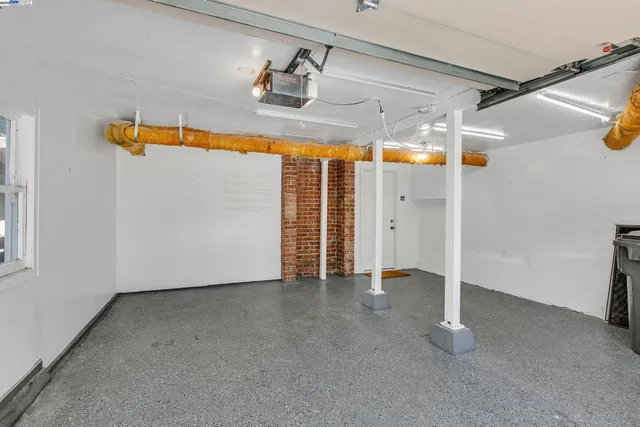 $1,190,000 | 5601 Castle Drive, Oakland, CA 94611