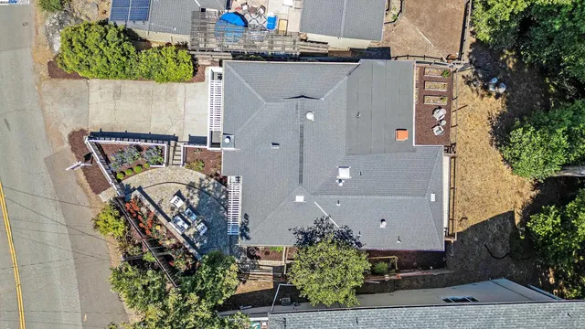 $1,190,000 | 5601 Castle Drive, Oakland, CA 94611