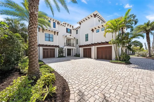 $6,795,000 | 209 Willow Avenue, Anna Maria, FL 34216