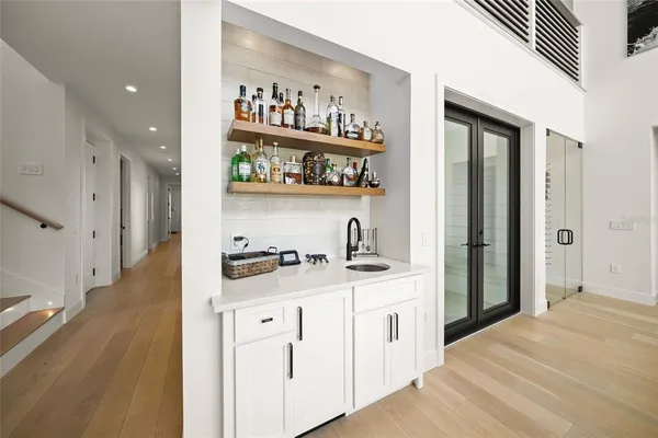$6,795,000 | 209 Willow Avenue, Anna Maria, FL 34216