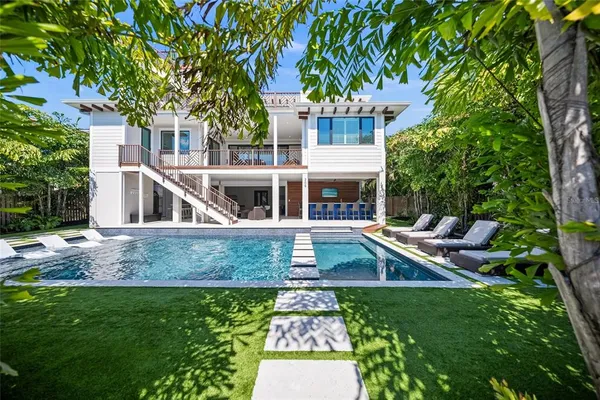 $6,795,000 | 209 Willow Avenue, Anna Maria, FL 34216