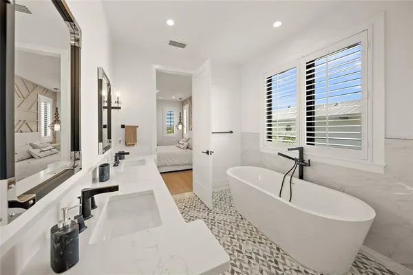 $6,795,000 | 209 Willow Avenue, Anna Maria, FL 34216