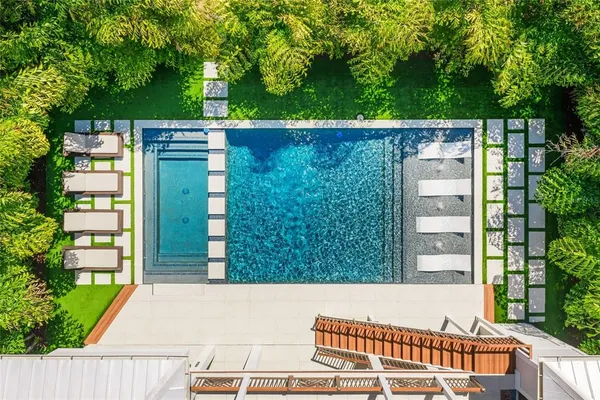 $6,795,000 | 209 Willow Avenue, Anna Maria, FL 34216