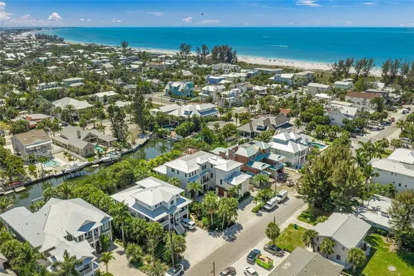 $6,795,000 | 209 Willow Avenue, Anna Maria, FL 34216