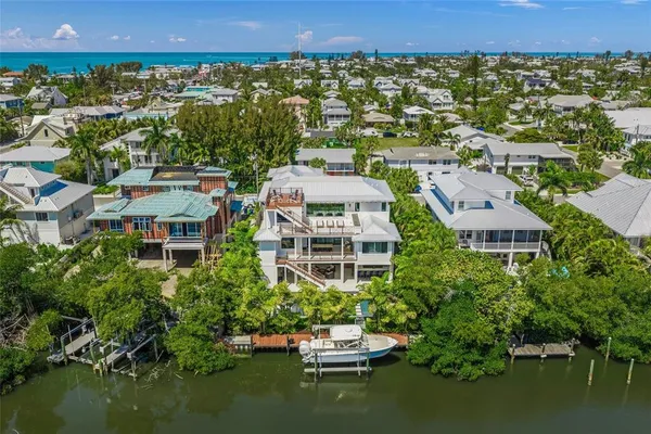 $6,795,000 | 209 Willow Avenue, Anna Maria, FL 34216
