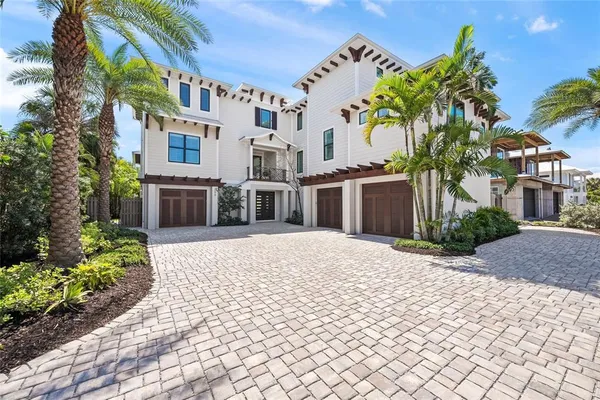 $6,795,000 | 209 Willow Avenue, Anna Maria, FL 34216