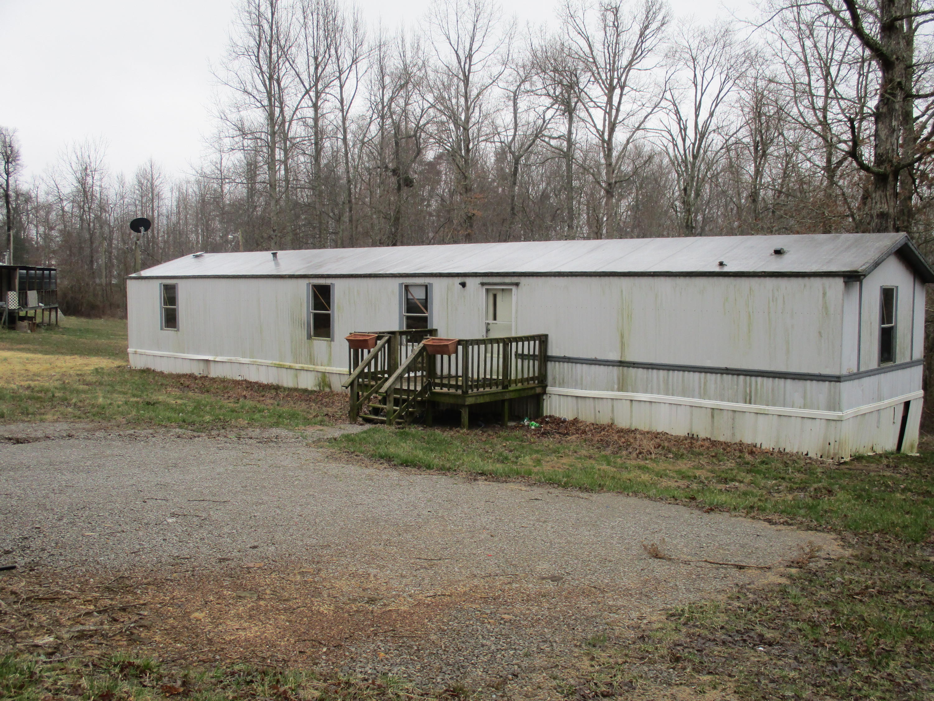 141 Whittenburg Road Sparta, TN 38583 - Photo 2 of 4 IMG_0311