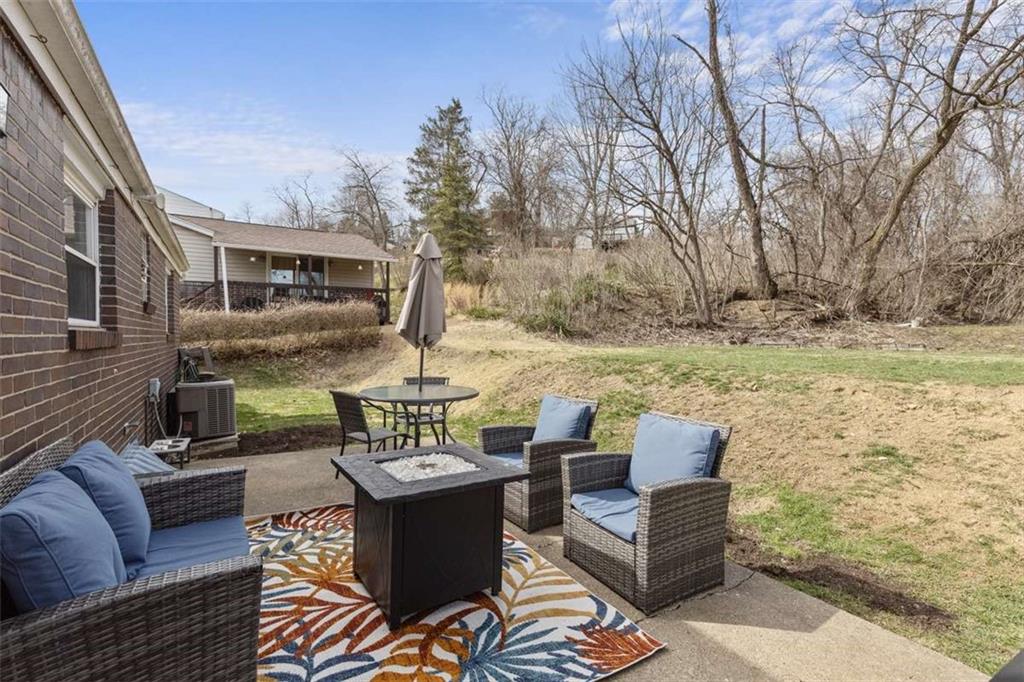 543 Pointview Road Pittsburgh, PA 15227 - Photo 21 of 25