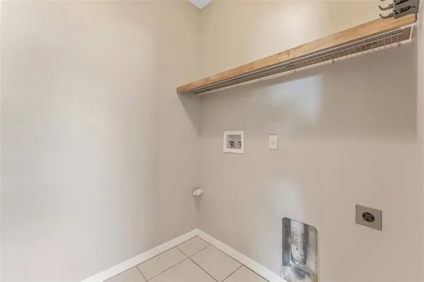 $2,450 | 3031 Downan Point Drive, Land O Lakes, FL 34638