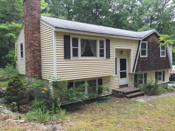 97 Chestnut Road Tyngsborough, MA 01879 - Photo 2 of 14 Gallery Image 2