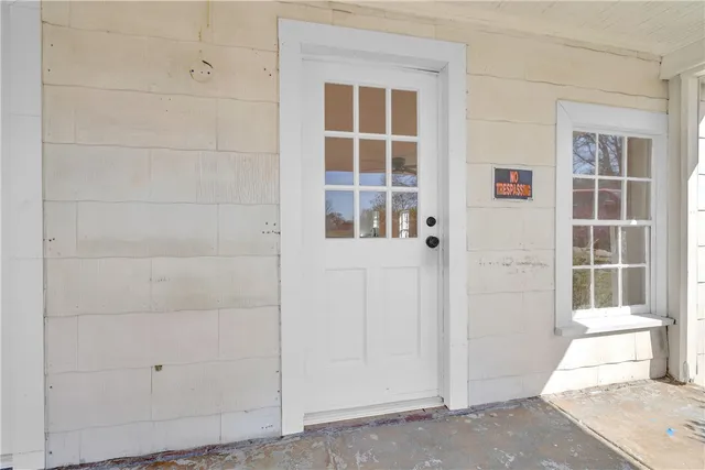 $1,500 | 731 East Main Street, Seneca, SC 29678