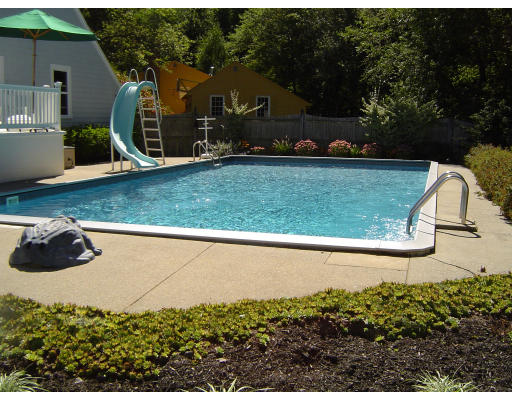 51 Greenbrook Road Hamilton, MA 01982 - Photo 2 of 9 Gallery Image 2