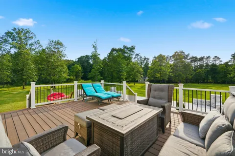 $1,799,888 | 7306 Bull Run Drive, Centreville, VA 20121