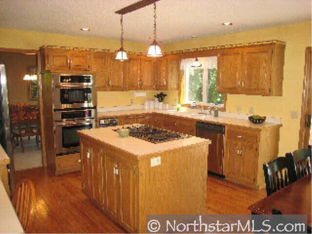 9733 Purgatory Road Eden Prairie, MN 55347 - Photo 3 of 10