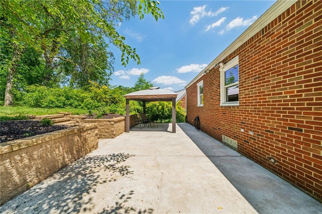 104 Greentree Road Homestead, PA 15120 - Photo 28 of 36 Gallery Image 28