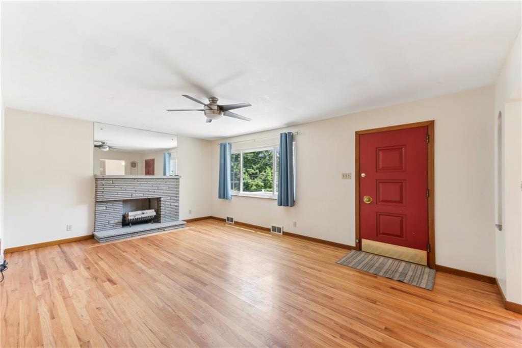 104 Greentree Road Homestead, PA 15120 - Photo 5 of 36 Gallery Image 5