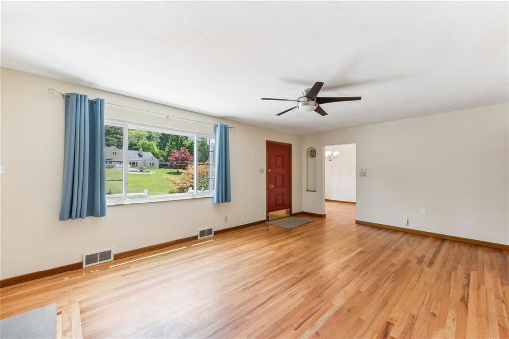 104 Greentree Road Homestead, PA 15120 - Photo 6 of 36 Gallery Image 6