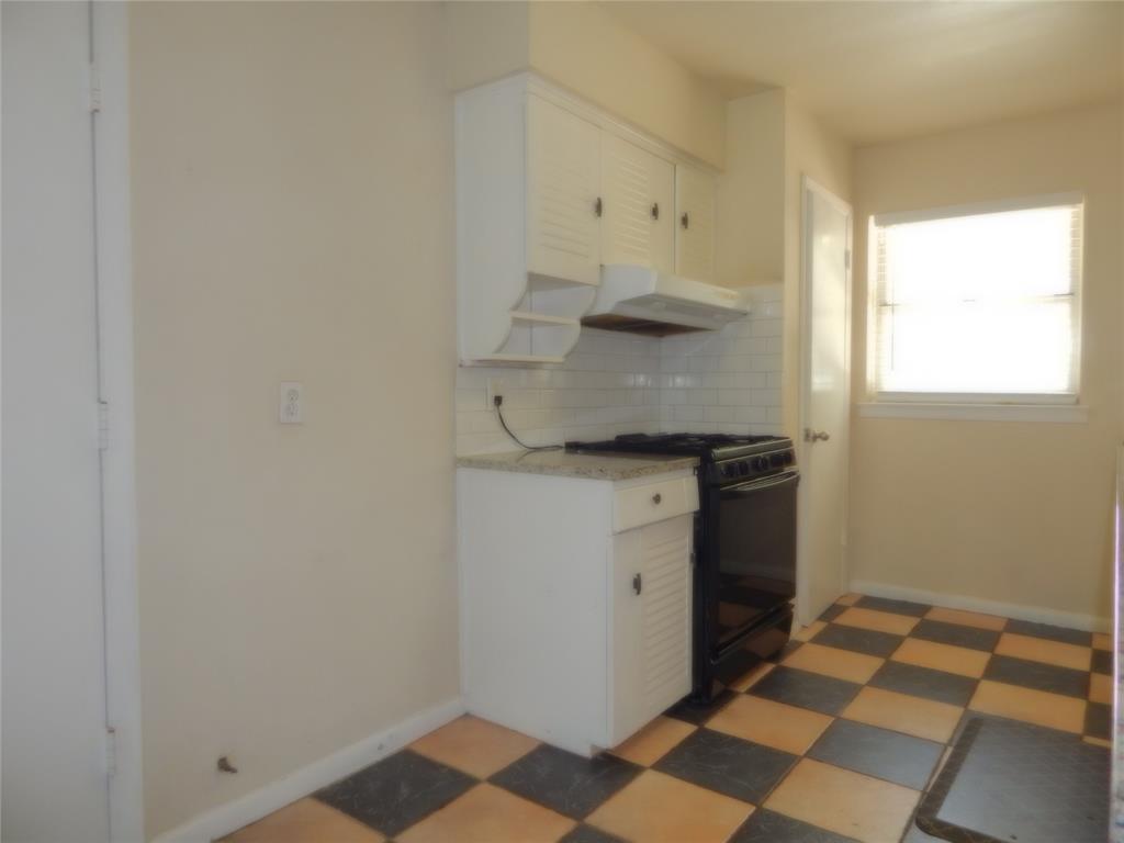 3577 Merrell Road Dallas, TX 75229 - Photo 11 of 29