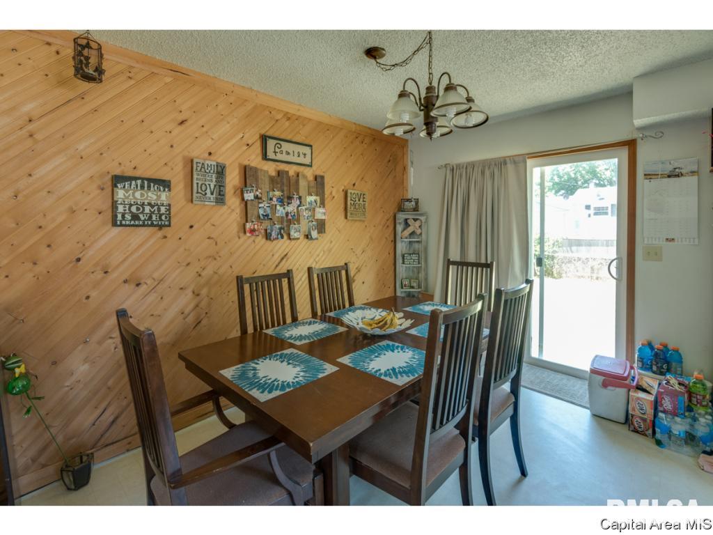 14069 St Joseph Road Athens, IL 62613 - Photo 3 of 30 Gallery Image 3