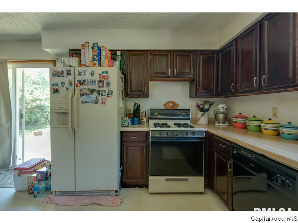 14069 St Joseph Road Athens, IL 62613 - Photo 7 of 30 Gallery Image 7