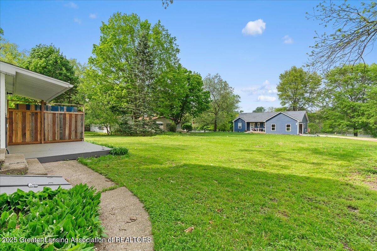 1209 Chester Street Eaton Rapids, MI 48827 - Photo 26 of 29 Big Yard
