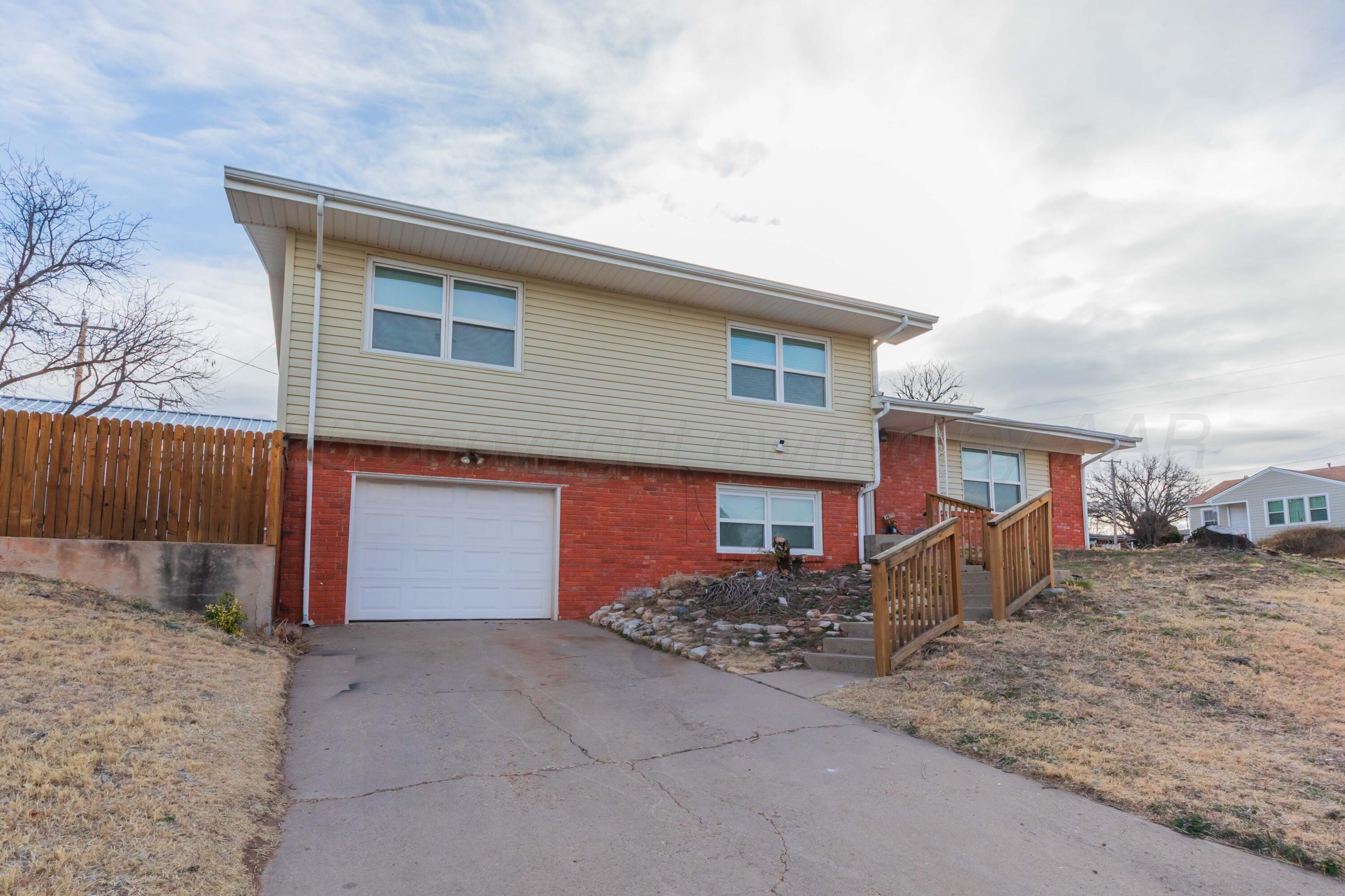 105 Smith Street Borger, TX 79007 - Photo 2 of 26 FRONT VIEW 2