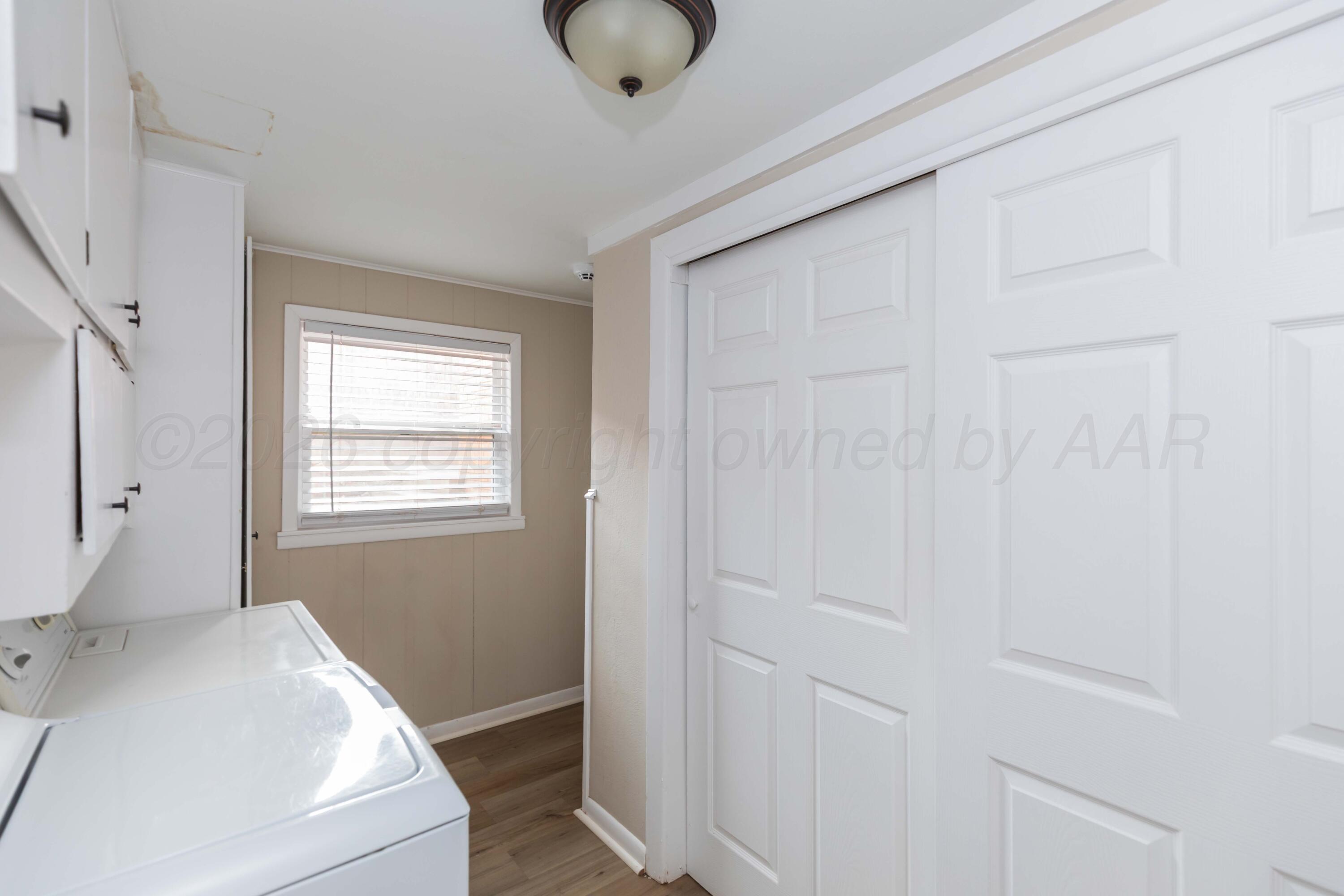 105 Smith Street Borger, TX 79007 - Photo 23 of 26 UTILITY VIEW 1