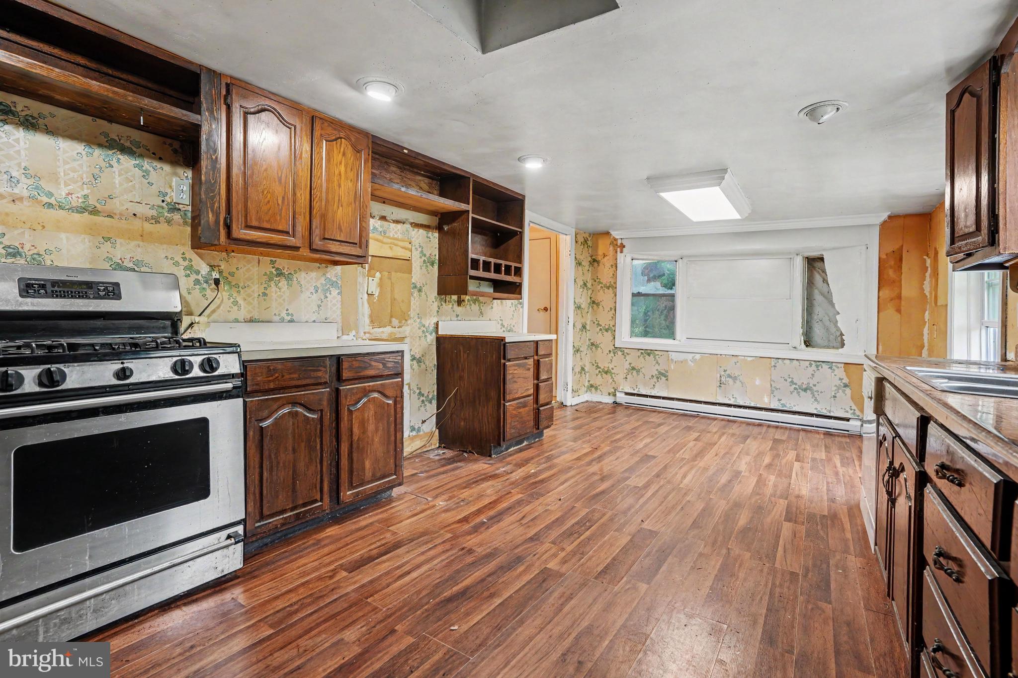 856 Old Forge Road New Cumberland, PA 17070 - Photo 7 of 42