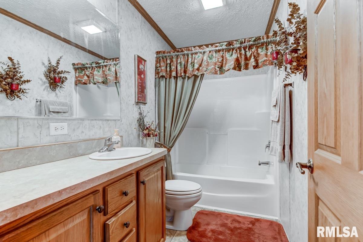 11635 Maurer Road Buffalo, IL 62515 - Photo 29 of 50 Gallery Image 29