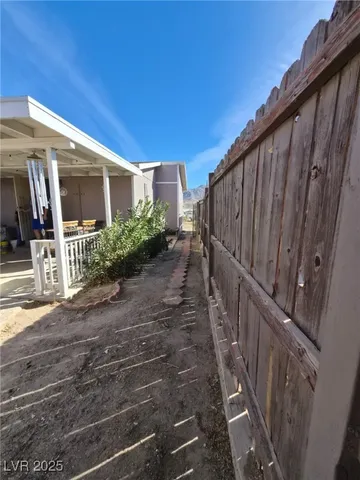 $180,000 | 400 Hoyt Street, Beatty, NV 89003