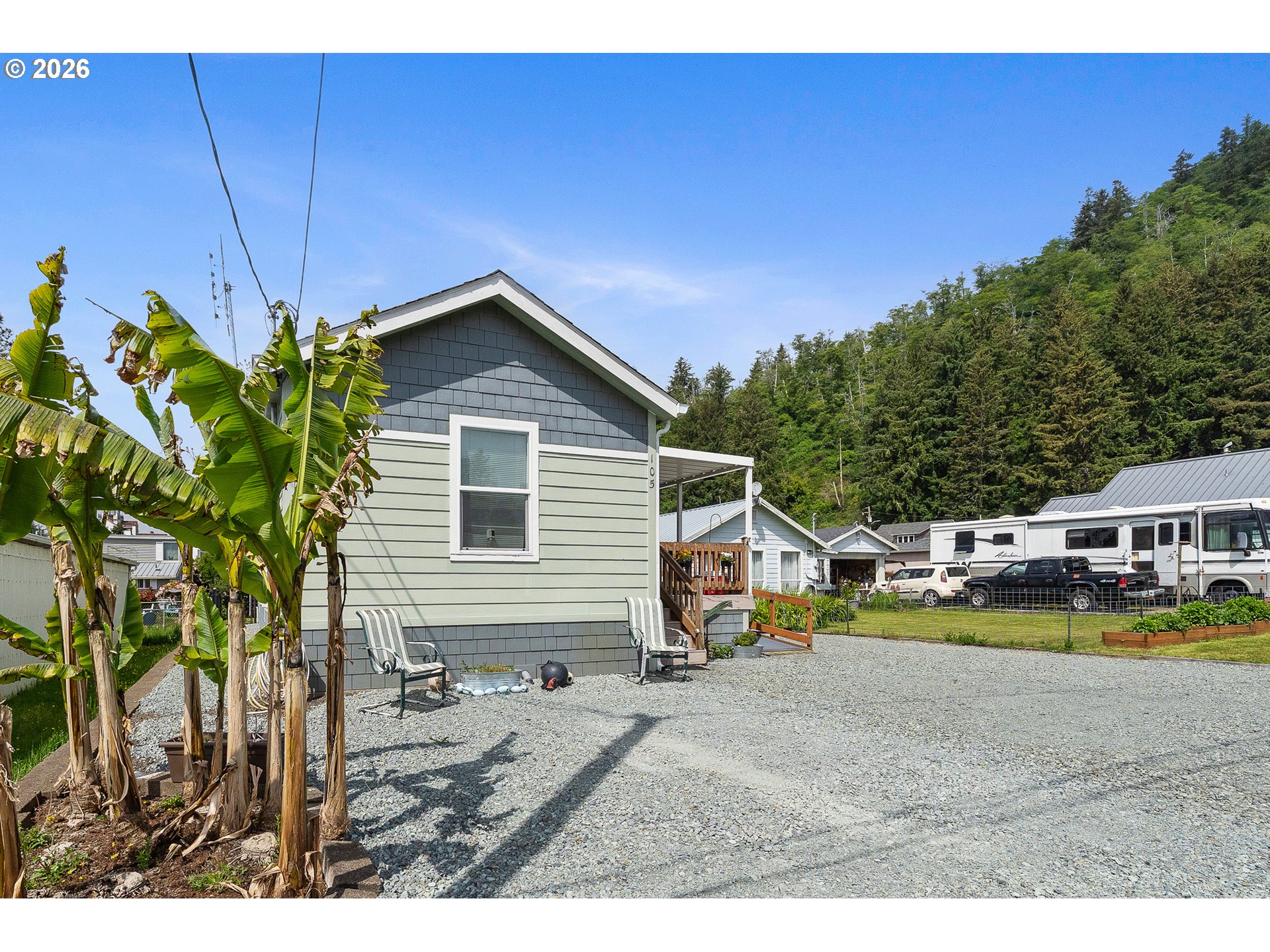 105 10th Street Garibaldi, OR 97118 - Photo 3 of 22 Driveway